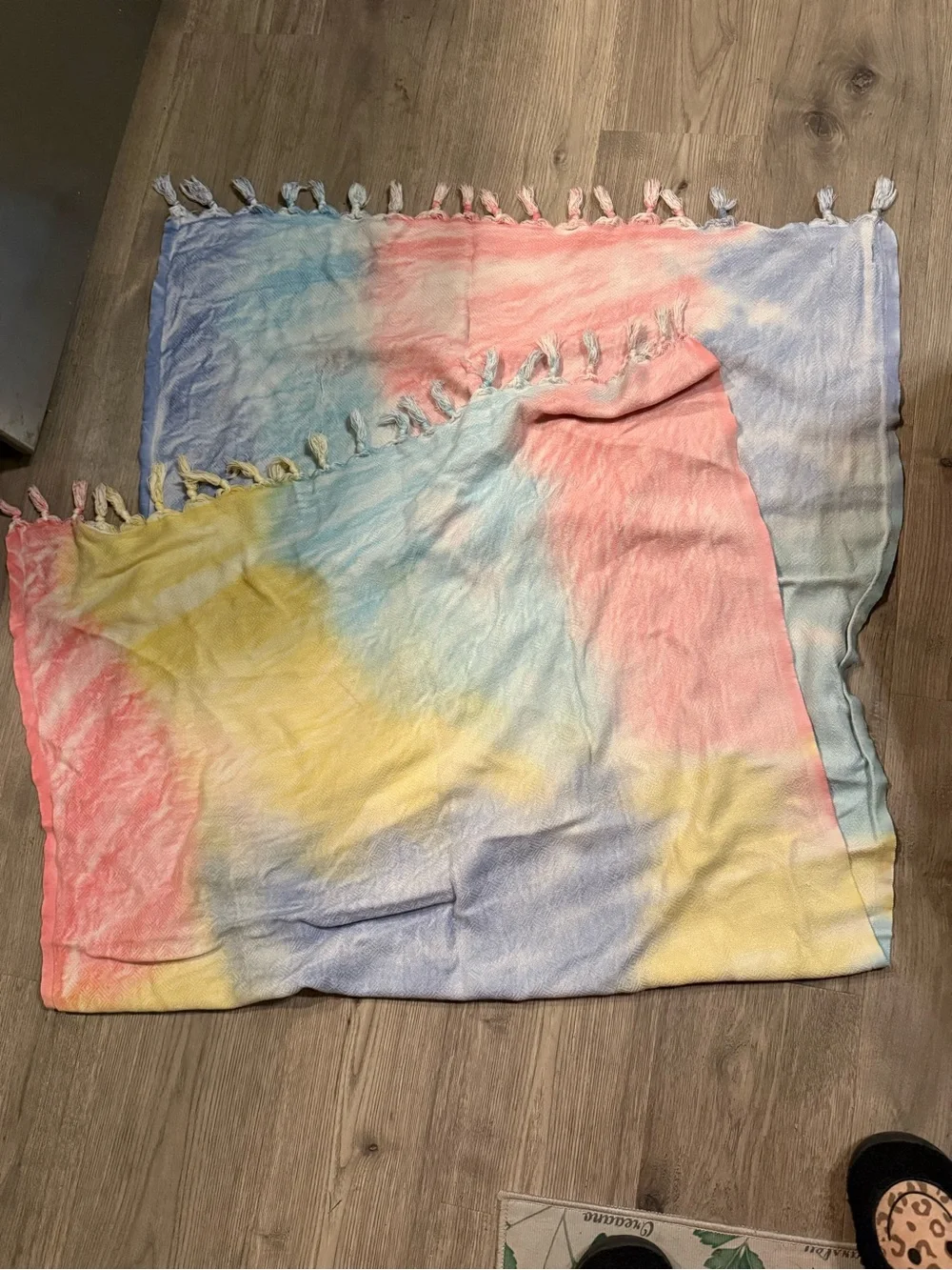 Pastel Tie-Dye Tassel Throw Blanket